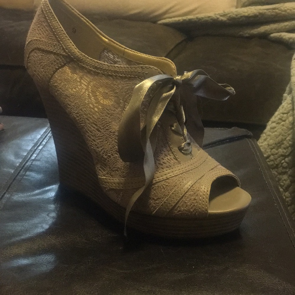 Lace Wedges